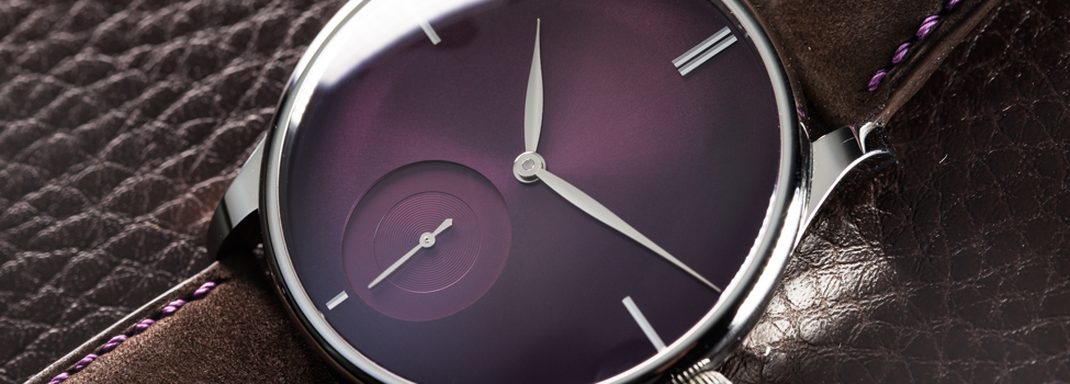 H-Moser-Venturer-Small-Seconds-XL-Purple-Haze-1-3